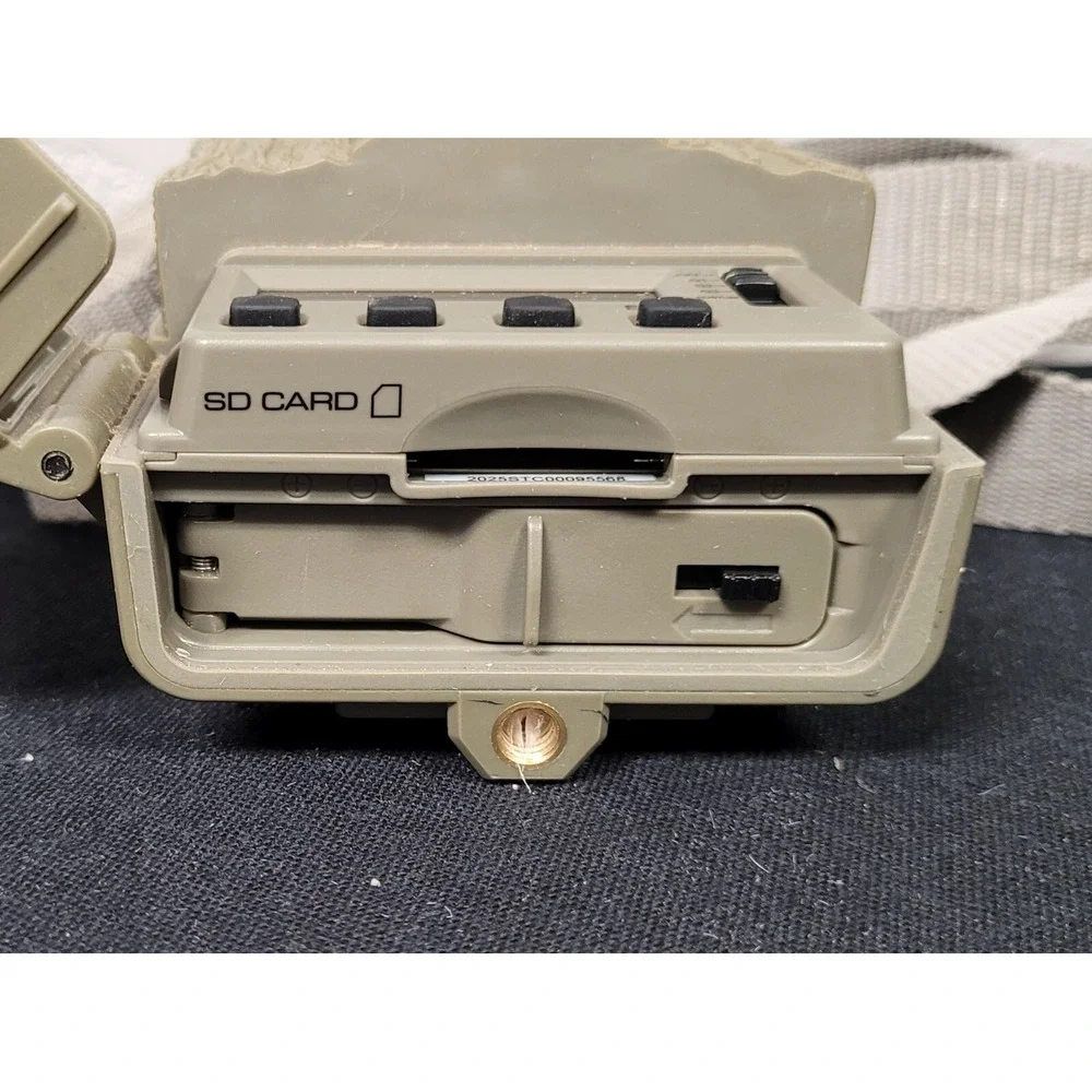 Wildview WV14 Trail Camera 14 MP Model STC-WV14 With 8 GB SD Card
